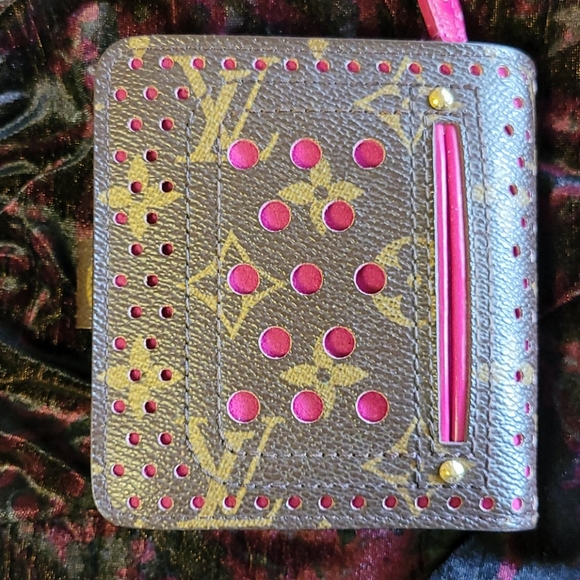 Authentic LV - Picture 4 of 5